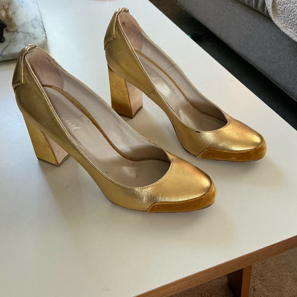 Jessica Bédard Elegant Gold Block Heel Shoes. Size 38